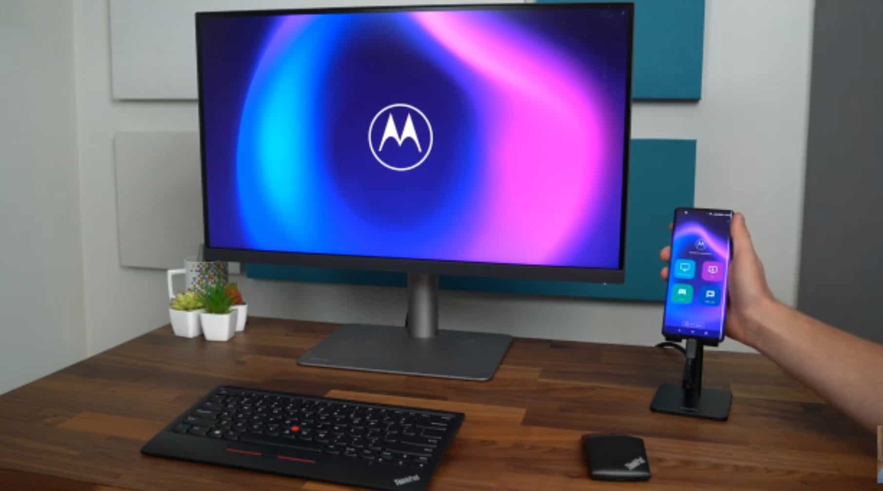 Motorola Launches 'Ready For', a Samsung Dex-like Platform for Edge+