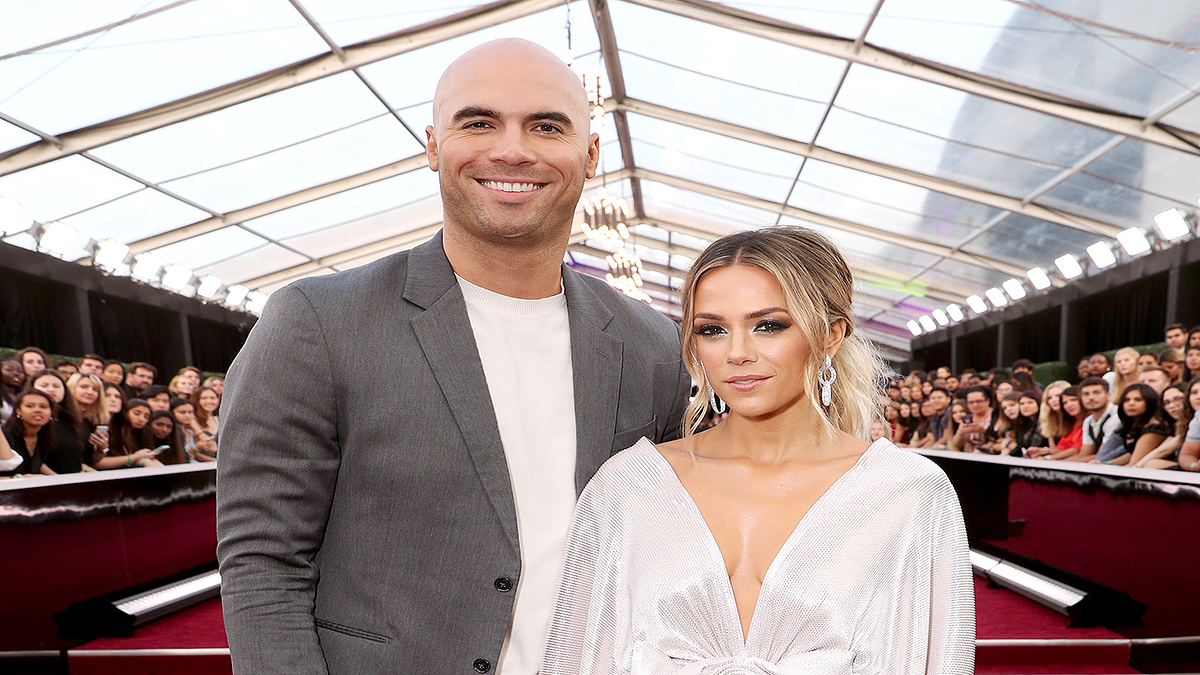 Jana Kramer's divorce with Mike Caussin costs her $592,400