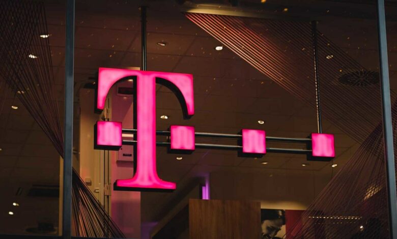 iPhone users can now try T-Mobile without switching network provider