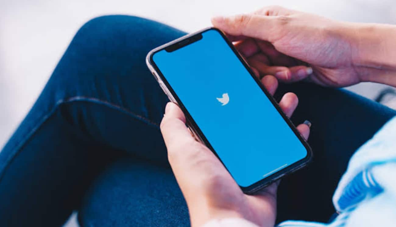 Twitter, Messenger Notification Sounds & Vibration Not Working for Several iOS 15 Users: Report