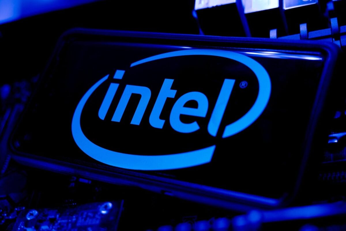 Intel (INTC) Stock Analysis: Should Investors Buy After Latest Analyst Ratings?