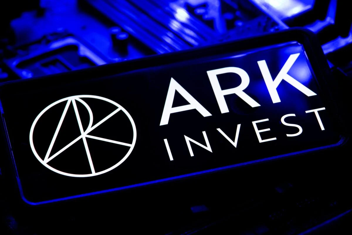 ARK Invest Offloads Meta (META) and Roku (ROKU) Shares, Bulks Up on Tempus AI