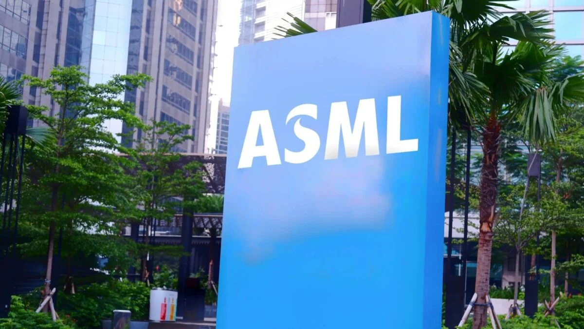 ASML (ASML) Stock Surges 5% as Analysts Confirm AI Chip Boom Continues