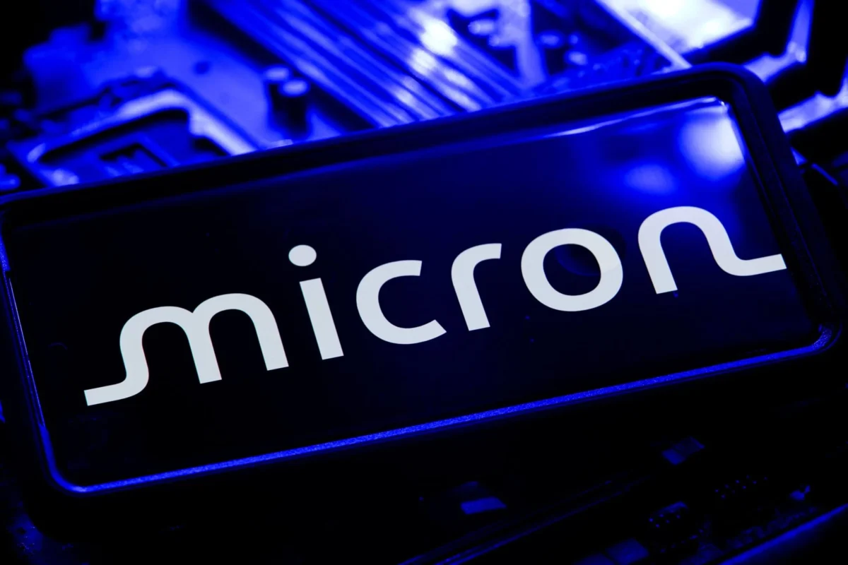 Micron (MU) and Sandisk Stocks Tumble on Google TurboQuant News—But Mizuho Says It’s a Buying Opportunity