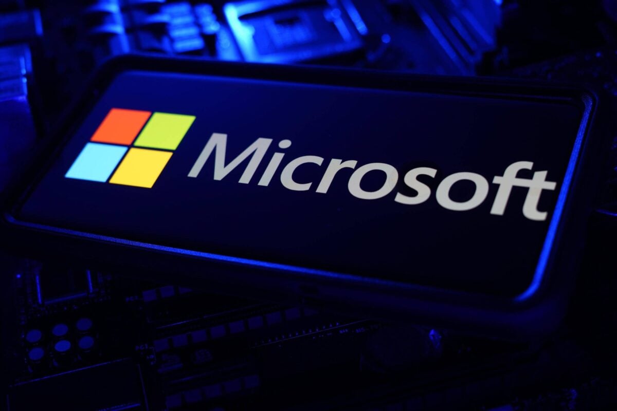 Microsoft (MSFT) Stock: Is This 22% Drop a Buying Opportunity or a Red Flag?